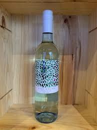 2023 Las Lilas Vinho Verde White