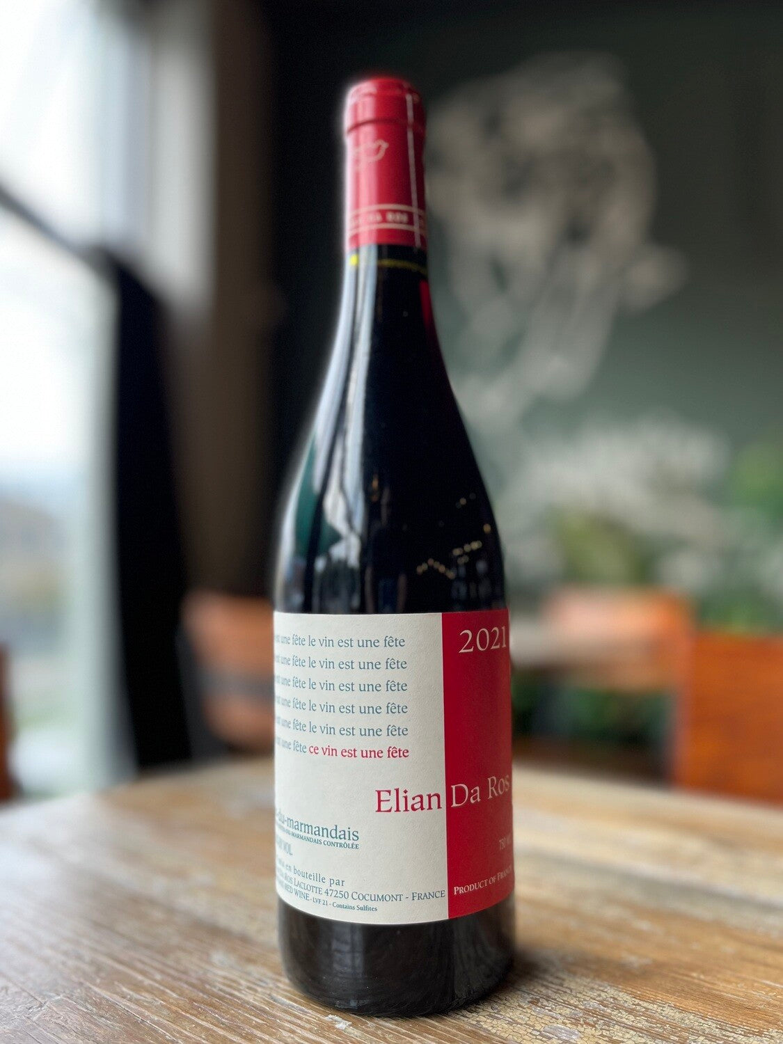 Elian DaRos 2021 Le Vin Est Une Fete Rouge