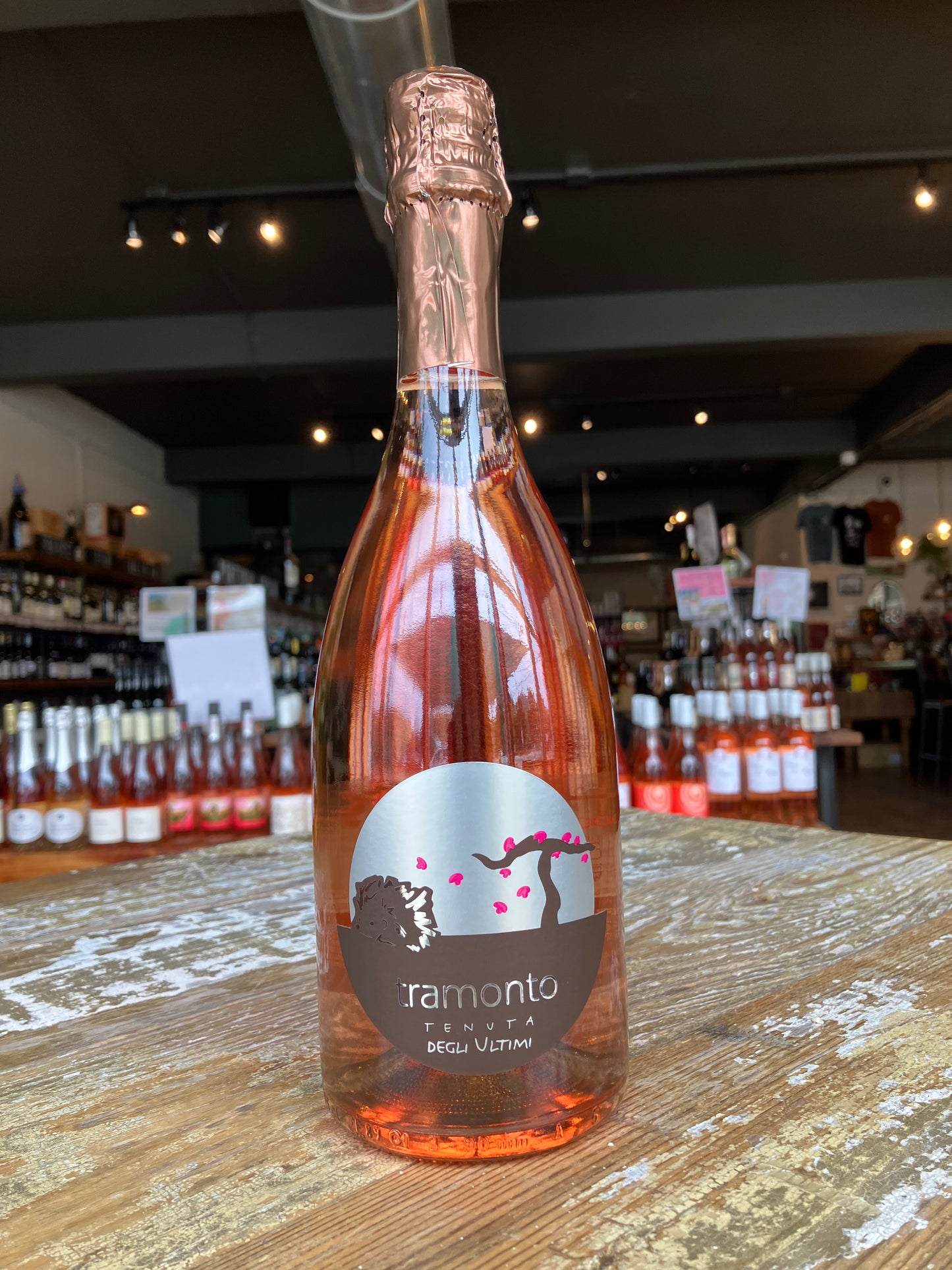 Degli Ultimi NV Vino Spumante Rosato Tramonto