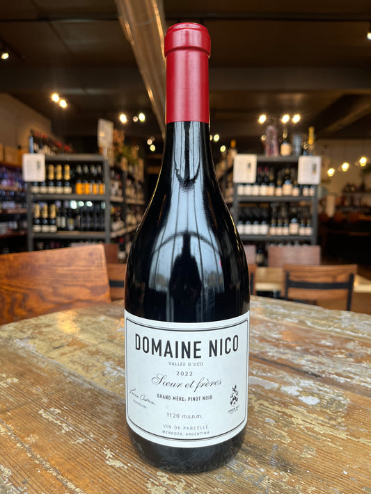 2022 Domaine Nico Soeur et Frères, Grand Mère; Pinot Noir